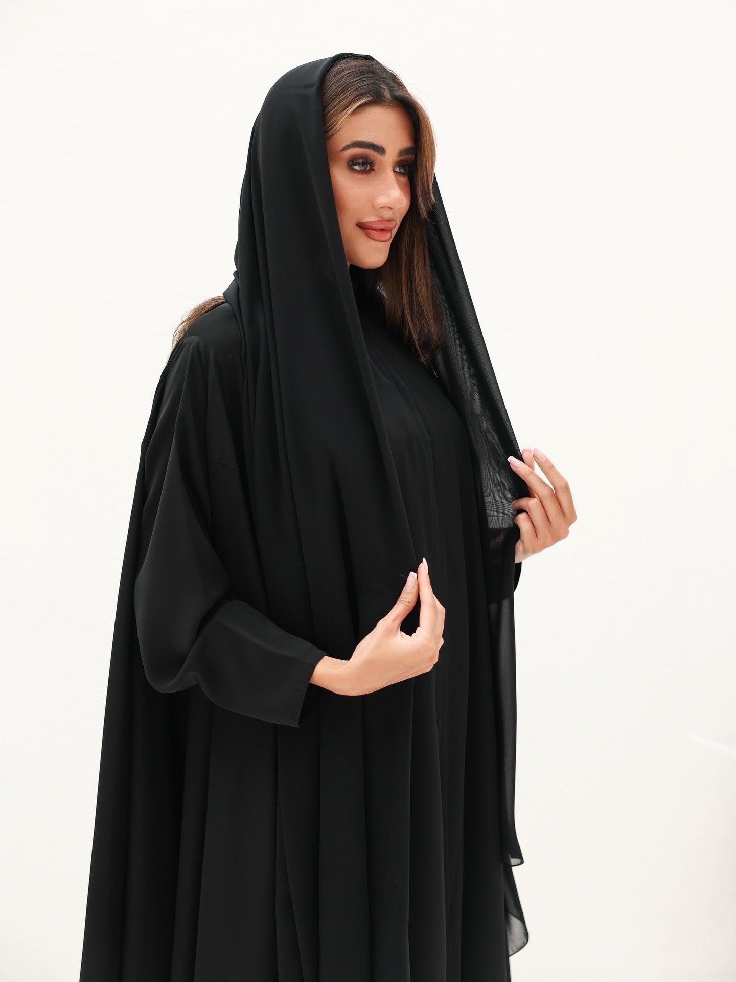 Maha Alkhoud Signature Sheila | شيلة مها الخود